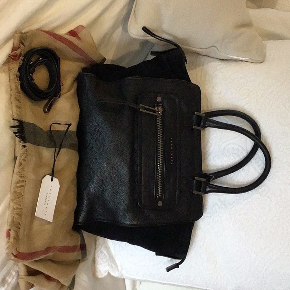 Sanctuary leather and sheet  sachet